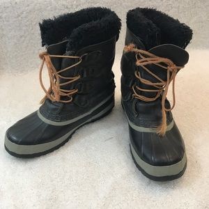 Black Hand Crafted Sorel Winter Snow Boots
